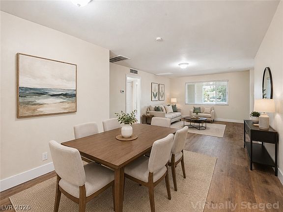 3rd image of 2105 Santa Paula Dr