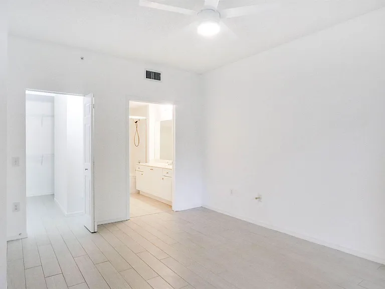 2916 Tuscany Ct #106 — Photo 18