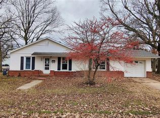 215 Lombardy Dr, East Prairie, MO 63845