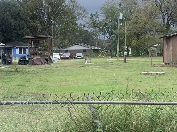 1048 Ramos St, Morgan City, LA 70380