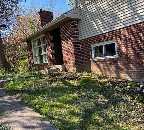 3rd image of 1112 Carolina Ave