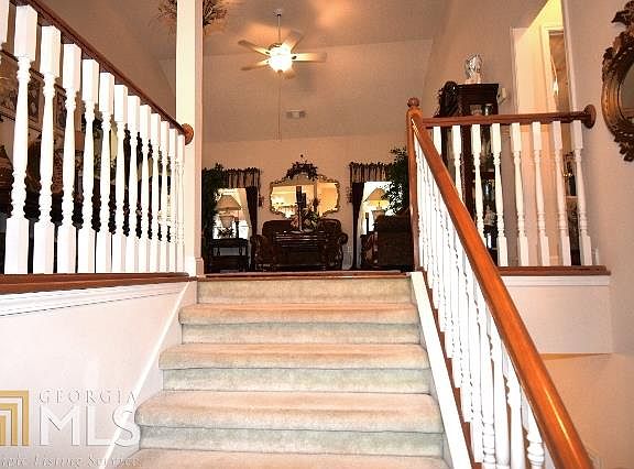 4th image of 360 Brook Hollow Dr