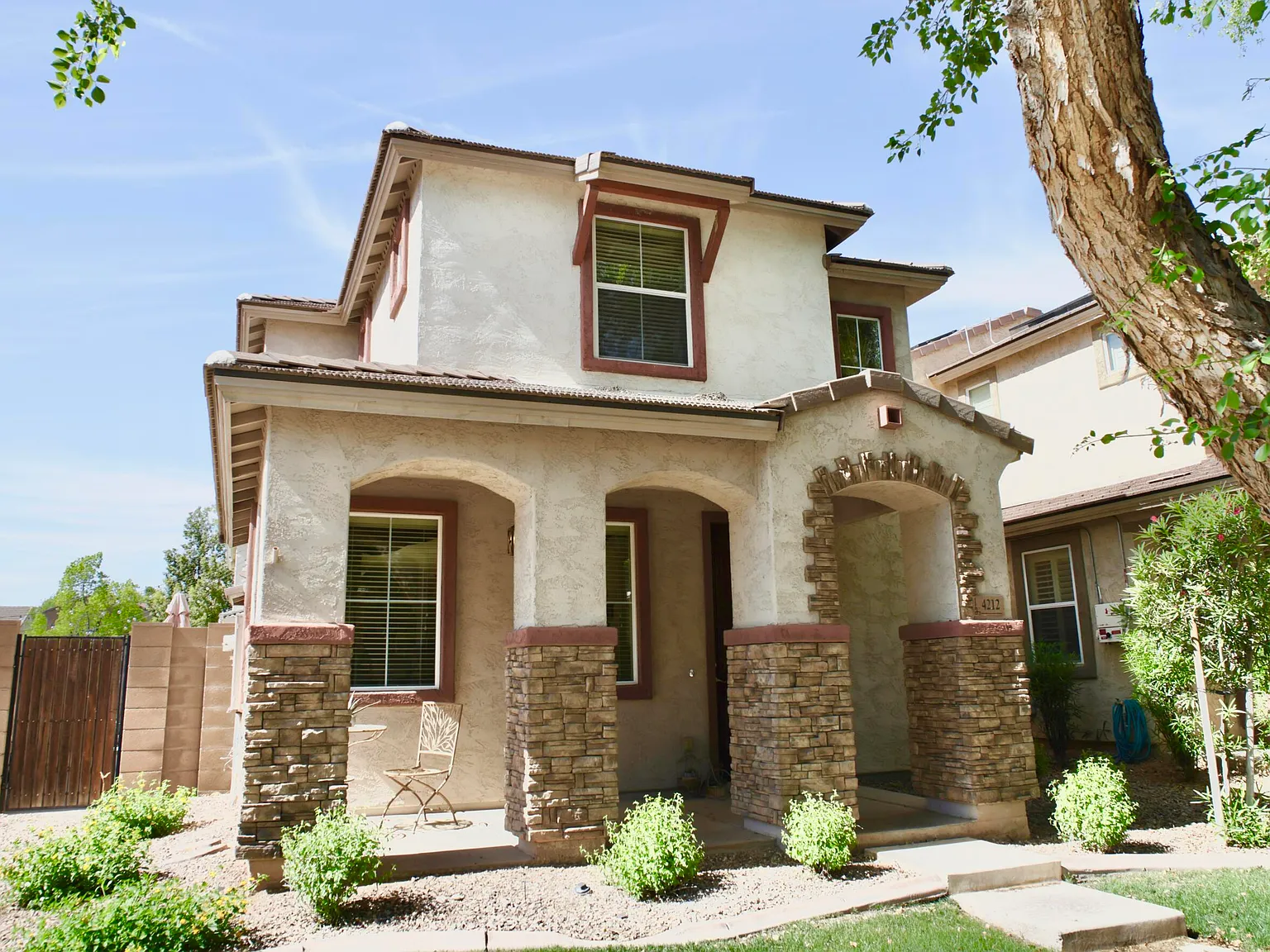 3 bed, 2.5 bath, 1486 sqft, $3,500 — Photo 2