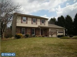 104 Evergreen Dr, Downingtown, PA 19335