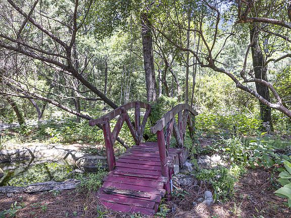 3rd image of 6075 Cowles Crst E