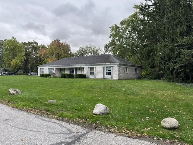 3 bed, 1724 sqft, $1,800 — Photo 2