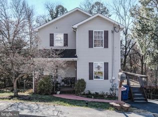 19 Fairview Ave, Front Royal, VA 22630