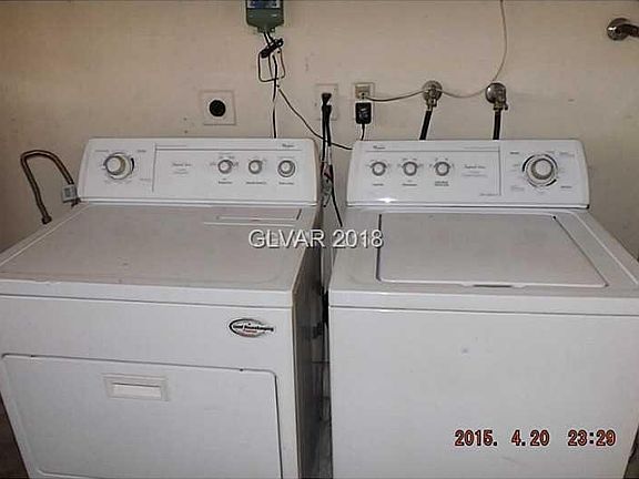 5th image of 6633 Larchwood Ln