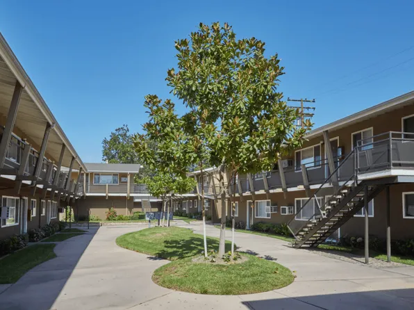 Towne Centre at Orange