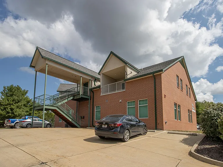 1109 Club Village Dr — Photo 24