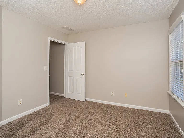 479 Haven Ridge Dr — Photo 12