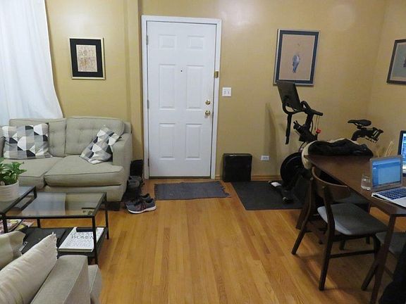 2nd image of 847 N Hoyne Ave APT 1R