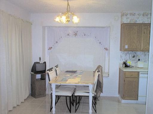 5th image of 5007 E LAKE BEND