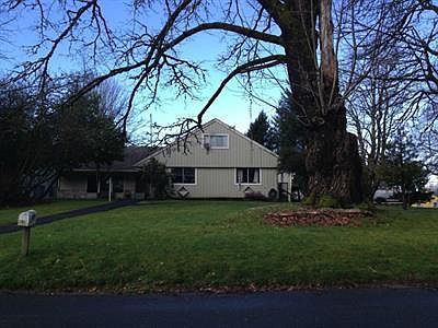 1st image of 205 Sawyer St NE