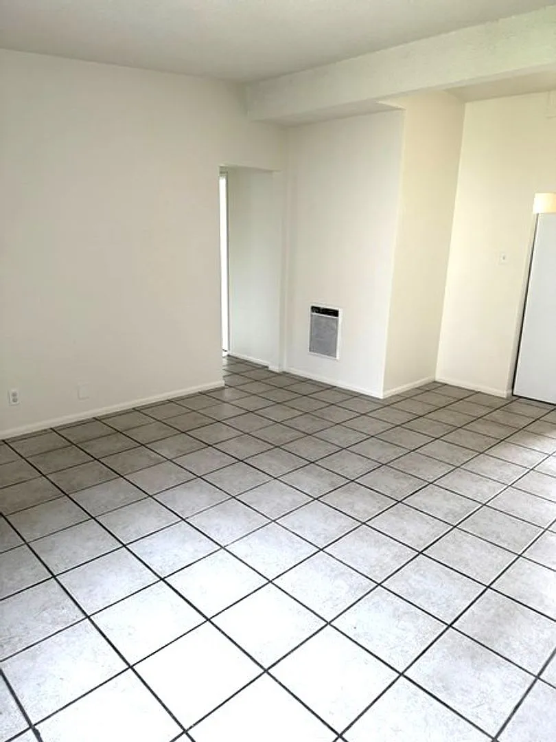 Charming 2 bedroom Guadalupe + $250 gift card + Water & trash included — Photo 3