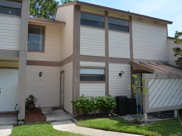 104 Sherwood Cir APT 1C, Jupiter, FL 33458