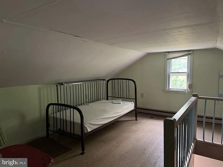 1123 Shepherdstown Rd — Photo 9