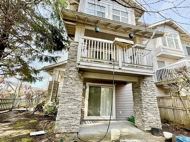 9533 Granville Ave — Photo 27