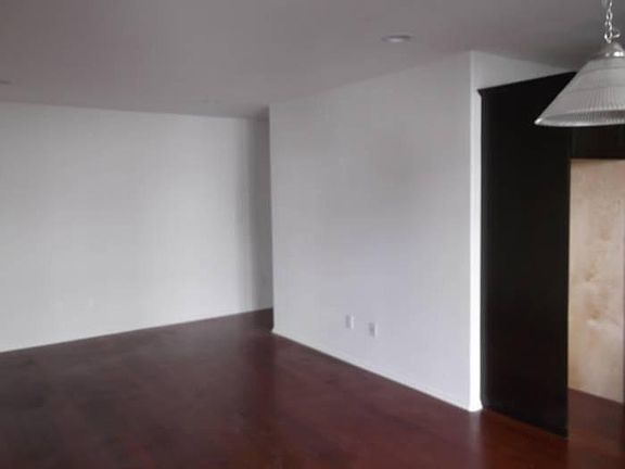 3rd image of 1230 W 36th St