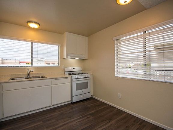 5th image of 250 W San Marcos Blvd APT L