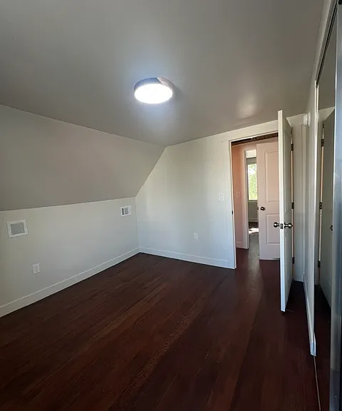 234 Newland St — Photo 33