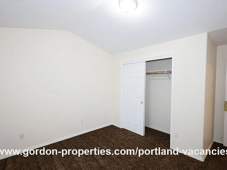 5254 SE 73rd Ave — Photo 35