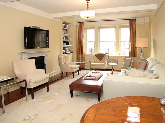 Rented by Ann Weintraub, Ltd. | media 6