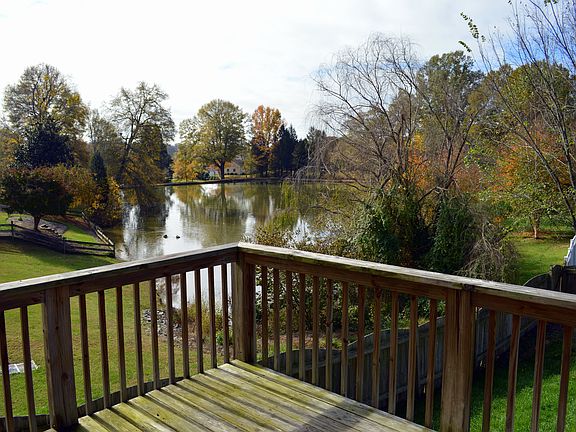 5th image of 110 Lochmoore Ct