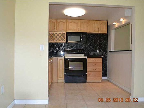 5th image of 2625 Oak Park Way