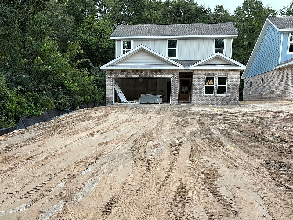 1st image of 318 Boxer Ave