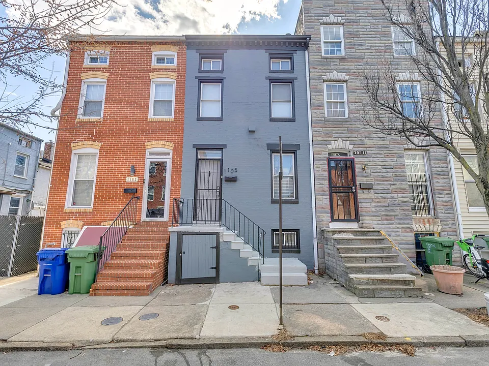 1105 W Lombard St