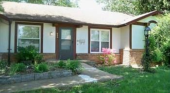 1st image of 832 Elsworth Pl