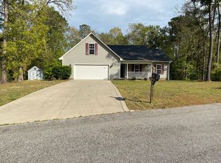 457 Hunters Creek Dr, Raeford, NC 28376