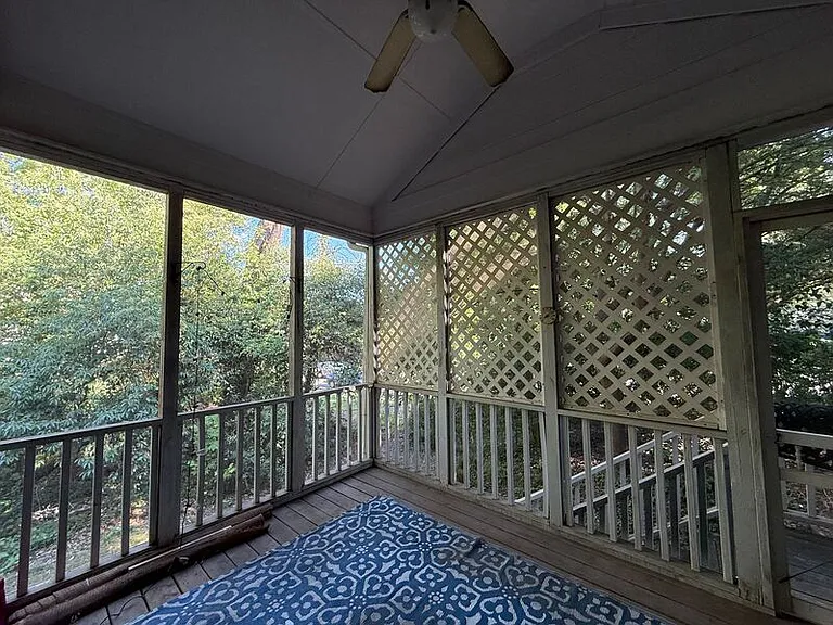 1105 Banbury Woods Pl — Photo 16