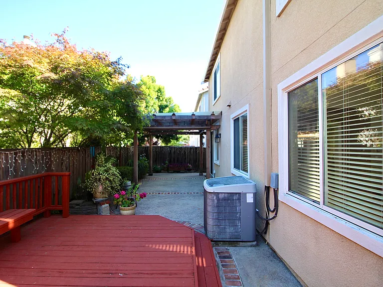 15512 Oceanside Way — Photo 19