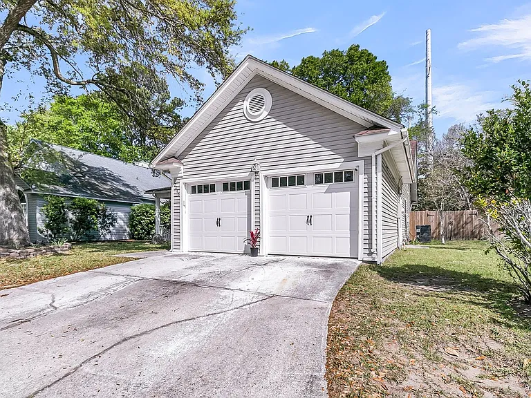 2045 Arundel Pl — Photo 2