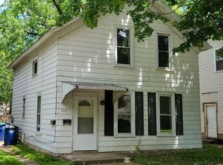 734 1/2 Jackson St, Wausau, WI 54403