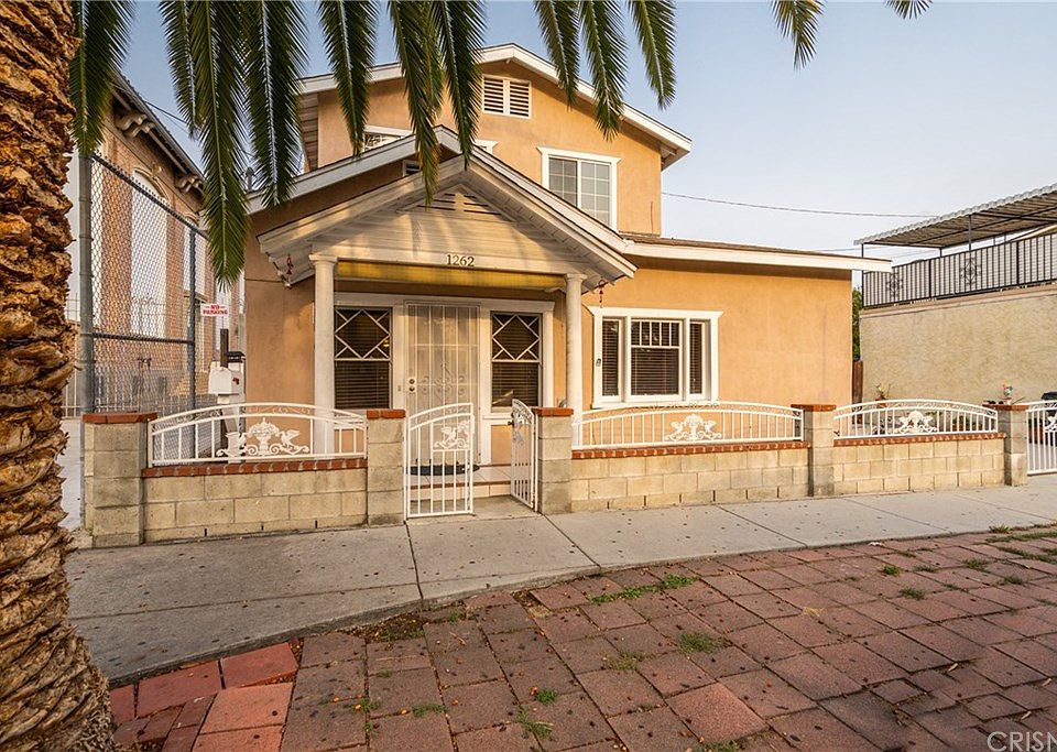 1st image of 1262 N Bronson Ave