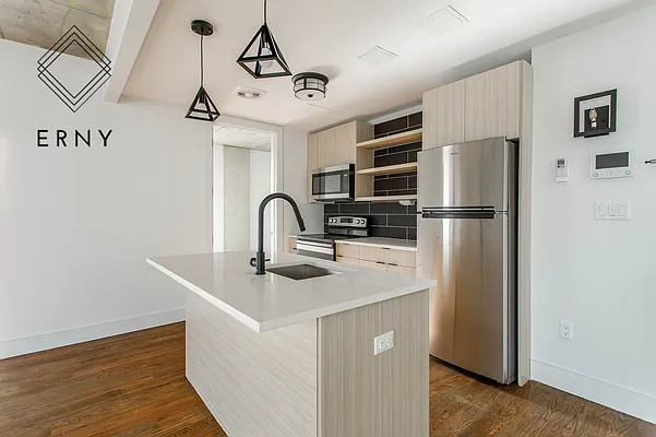 Rented by Pinn Realty | media 9