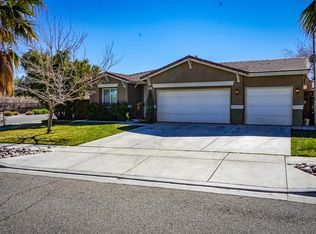 14067 Platinum St, Hesperia, CA 92344