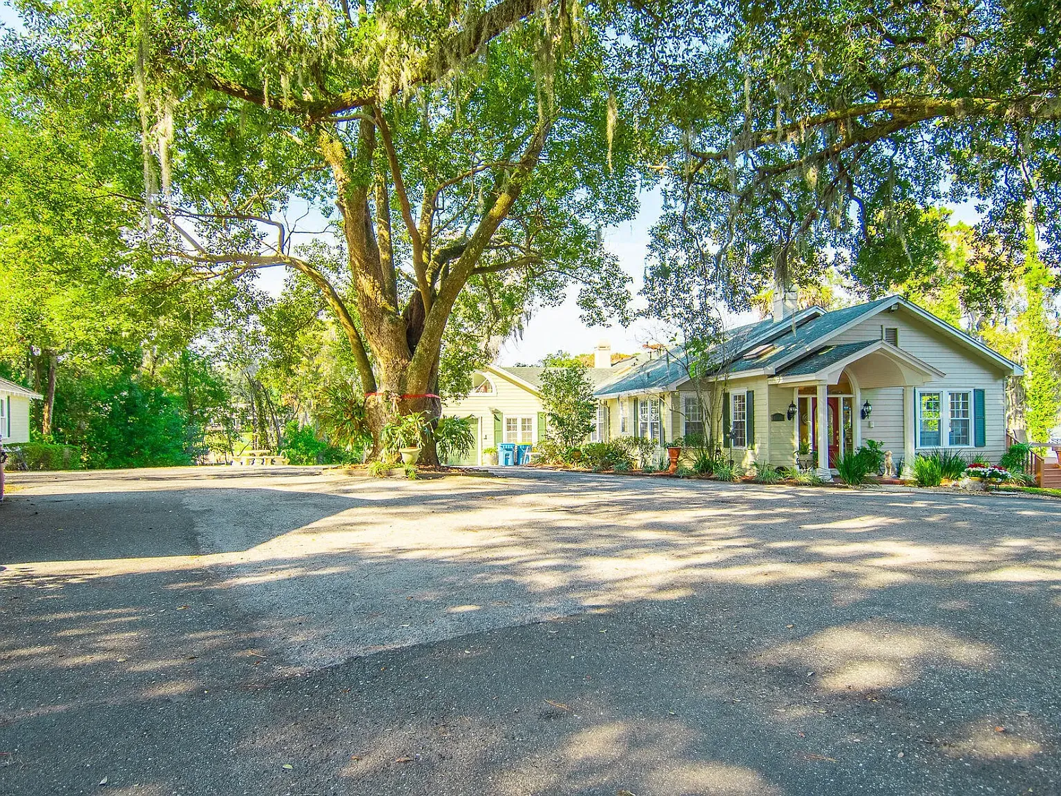 Studio, 650 sqft, $1,595 — Photo 4