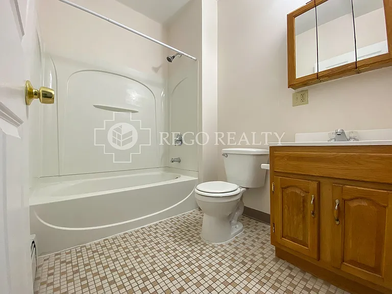 162 Ward St #303 — Photo 13