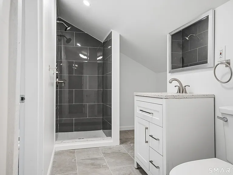 275 Riverview Ave — Photo 29