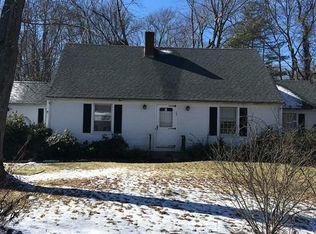35 Cedar Ave, Swansea, MA 02777