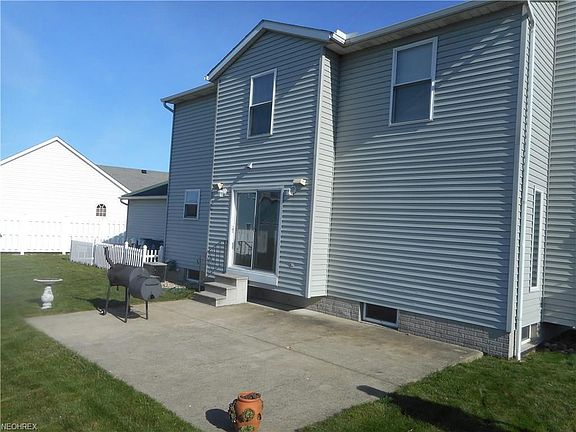 4th image of 3466 Bellflower Dr