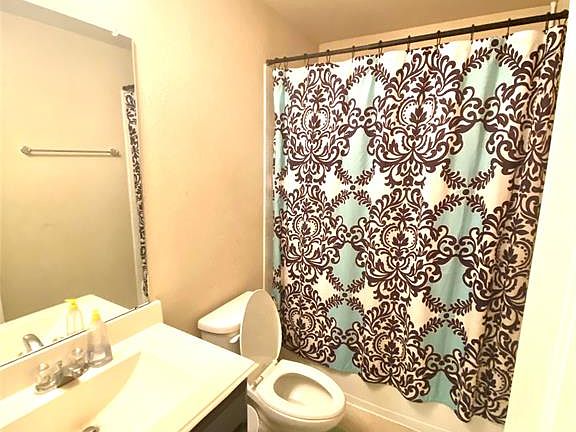 3rd image of 18303 Trace Pointe Ln