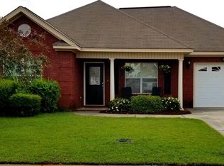 416 Covington Cv, Byron, GA 31008