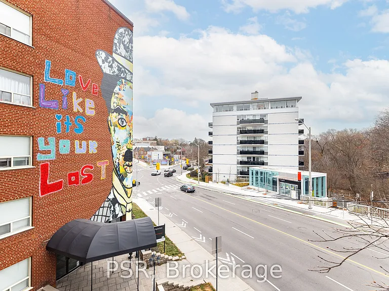 600 Eglinton Ave W #209 — Photo 15