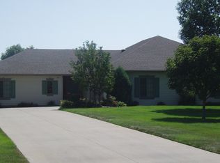 1290 Lawnridge Ave SE, Huron, SD 57350