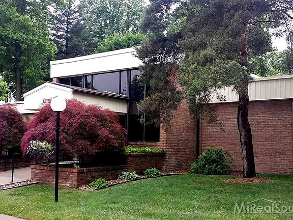 2nd image of 18346 University Park Dr